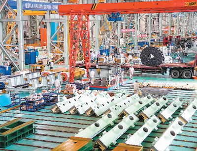 以技術開發為引擎，奮力推進制造強國與網絡強國建設——銳財經視角下的戰略路徑